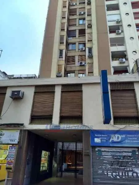 CENTRO: DPTO 1D CASI PEATONAL