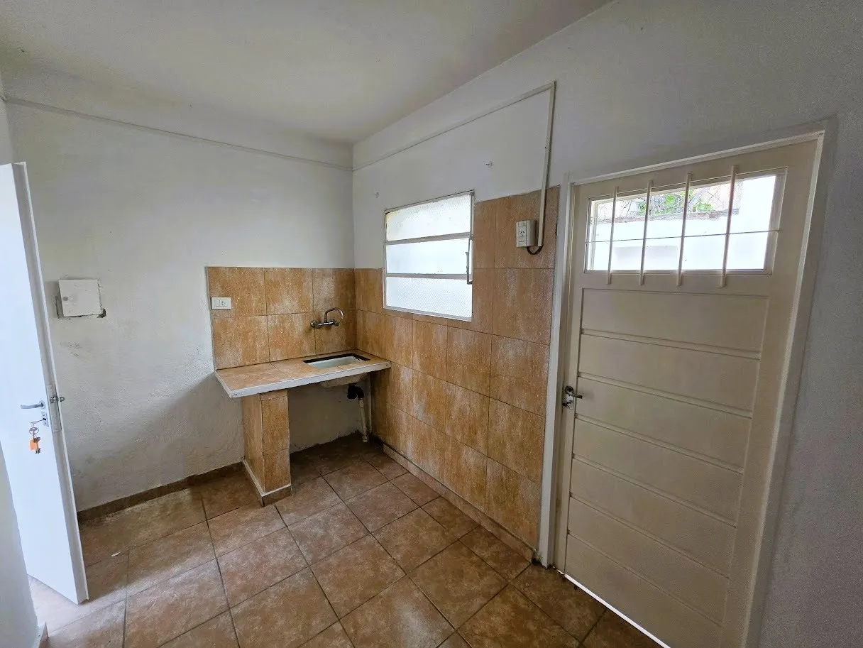 DEPARTAMENTO EN ALQUILER A METROS DE COSTANERA