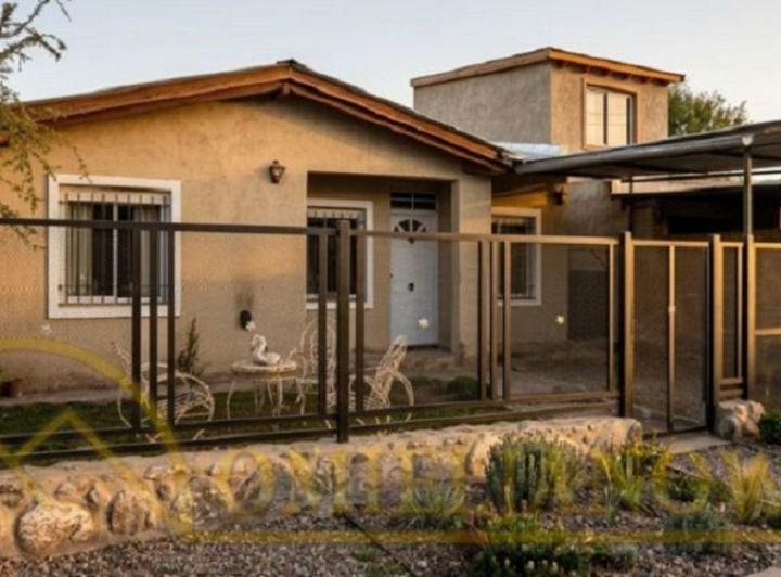 Casa · 83m² · 2 Dormitorios · 1 Cochera