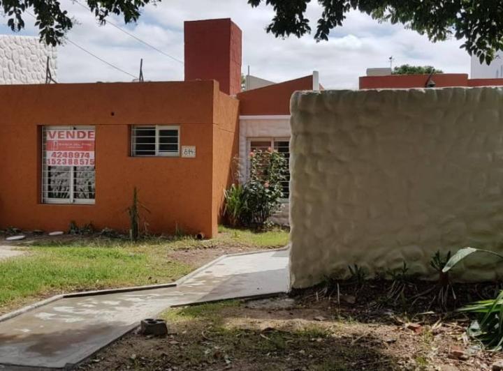 Casa · 140m² · 6 Ambientes