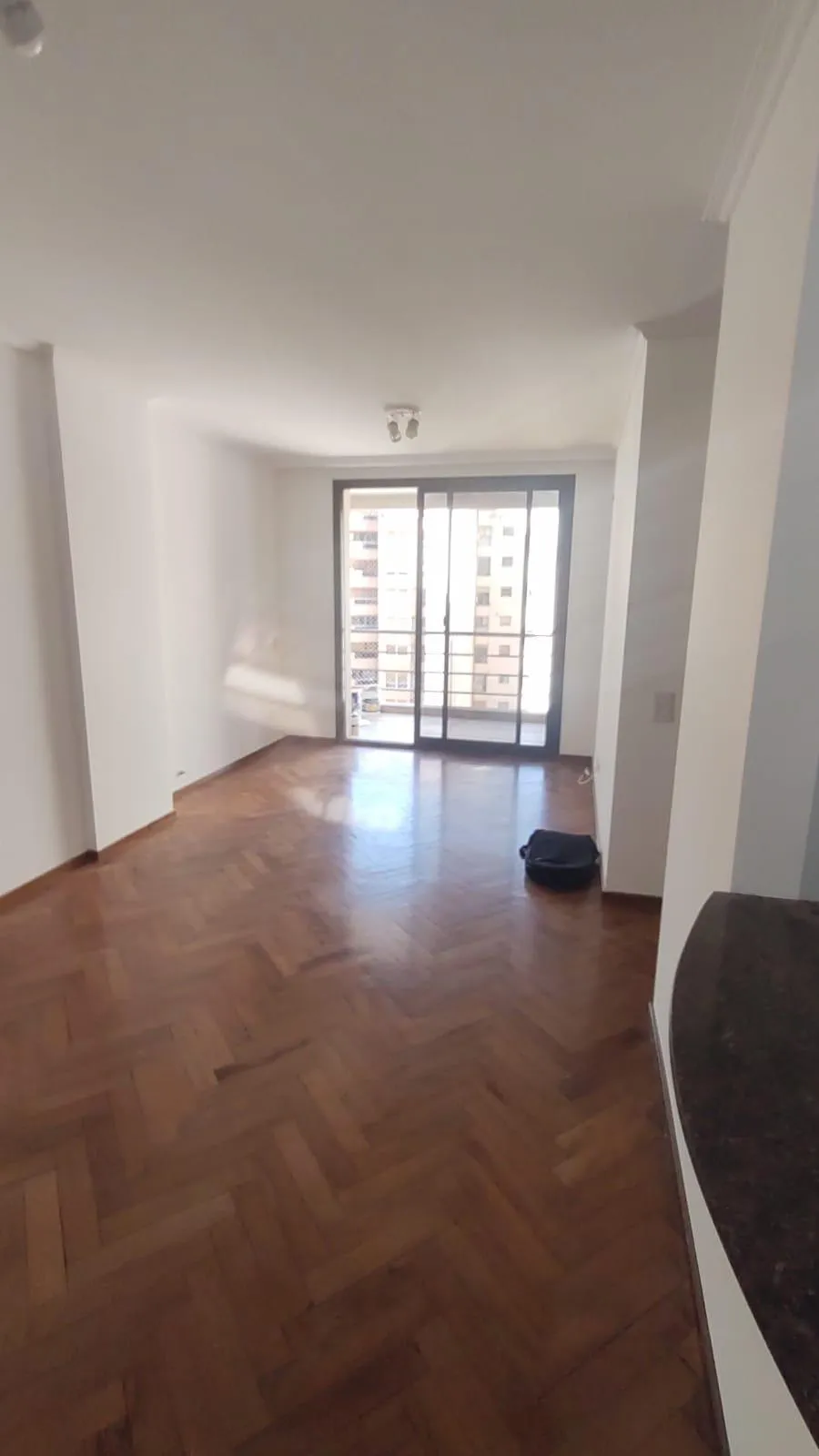 Excelente Dpto a una cuadra del Bv. San Juan en un 8vo Piso