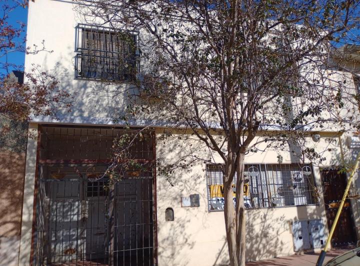 Casa · 237m² · 3 Ambientes · 1 Cochera