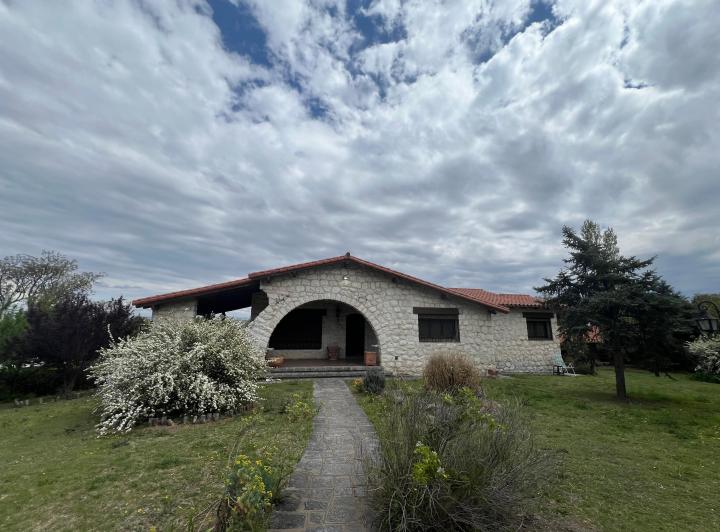 Casa · 442m² · 8 Ambientes