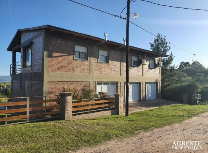 Casa · 140m² · 7 Ambientes · 1 Cochera