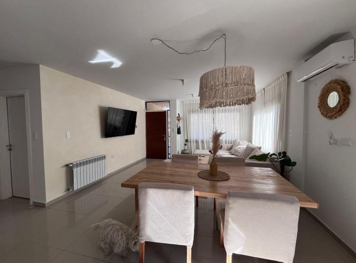 Casa · 139m² · 2 Dormitorios · 1 Cochera
