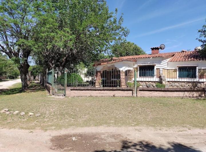 Casa · 150m² · 6 Ambientes · 1 Cochera