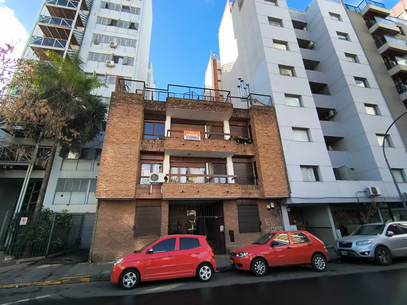 DEPTO DE 1 DORMITORIO CERCANO A LA PLAZA COLON