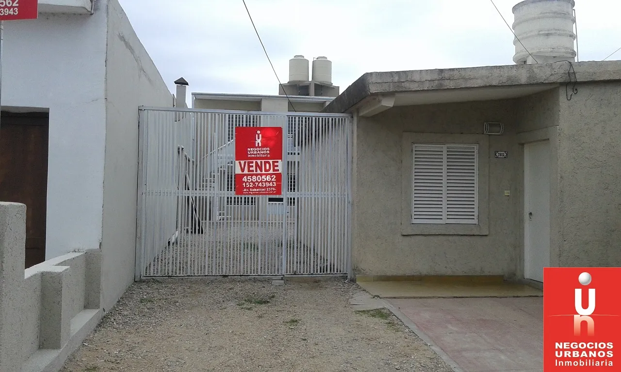 VENTA Bº SAN CARLOS GUASPAMPA 2813 CASA + 3 DEPARTAMENTOS + 3 COCHERAS