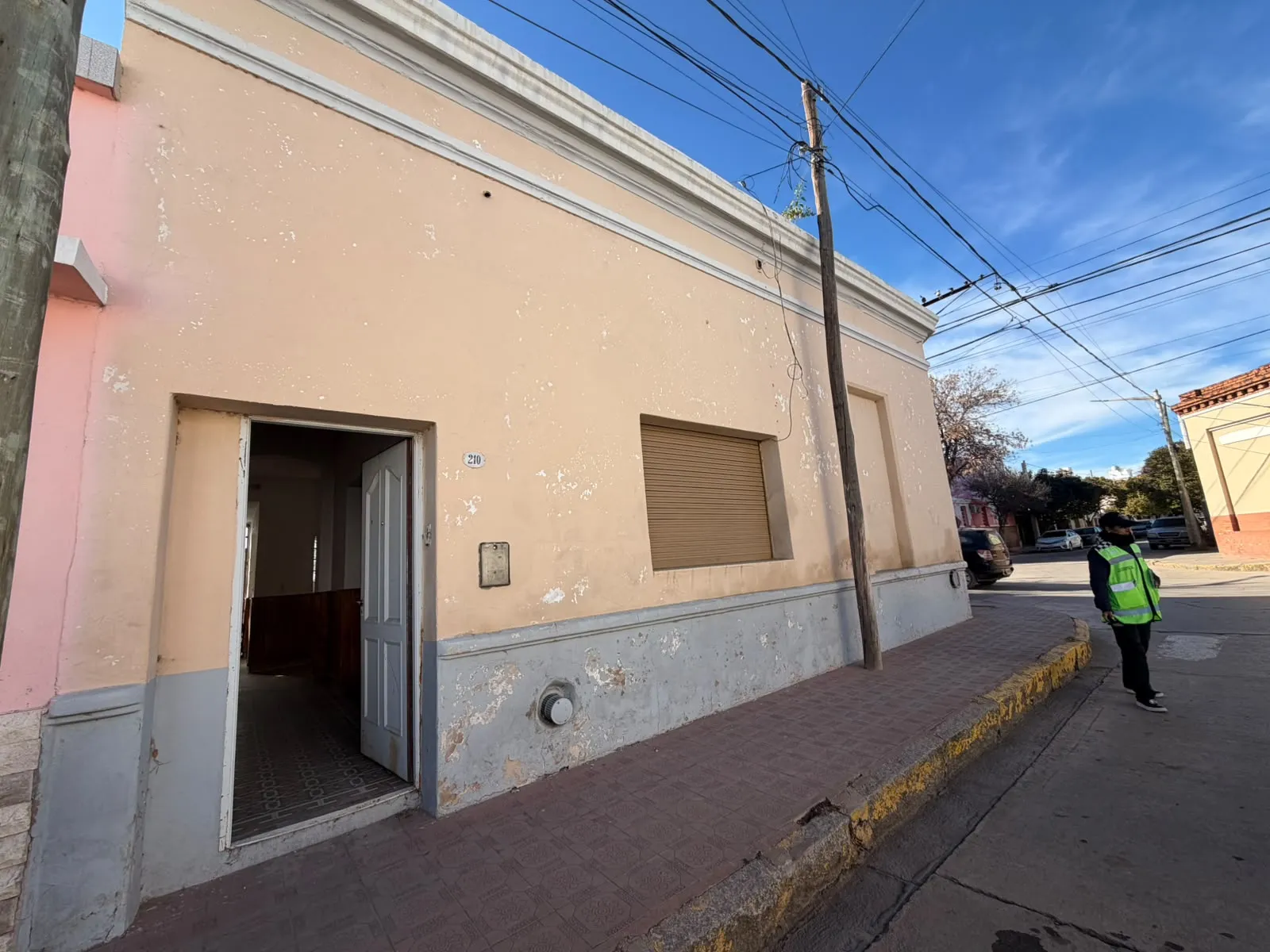 CASA EN VENTA | BELGRANO ESQUINA CORDOBA | EXCELENTE OPORTUNIDAD