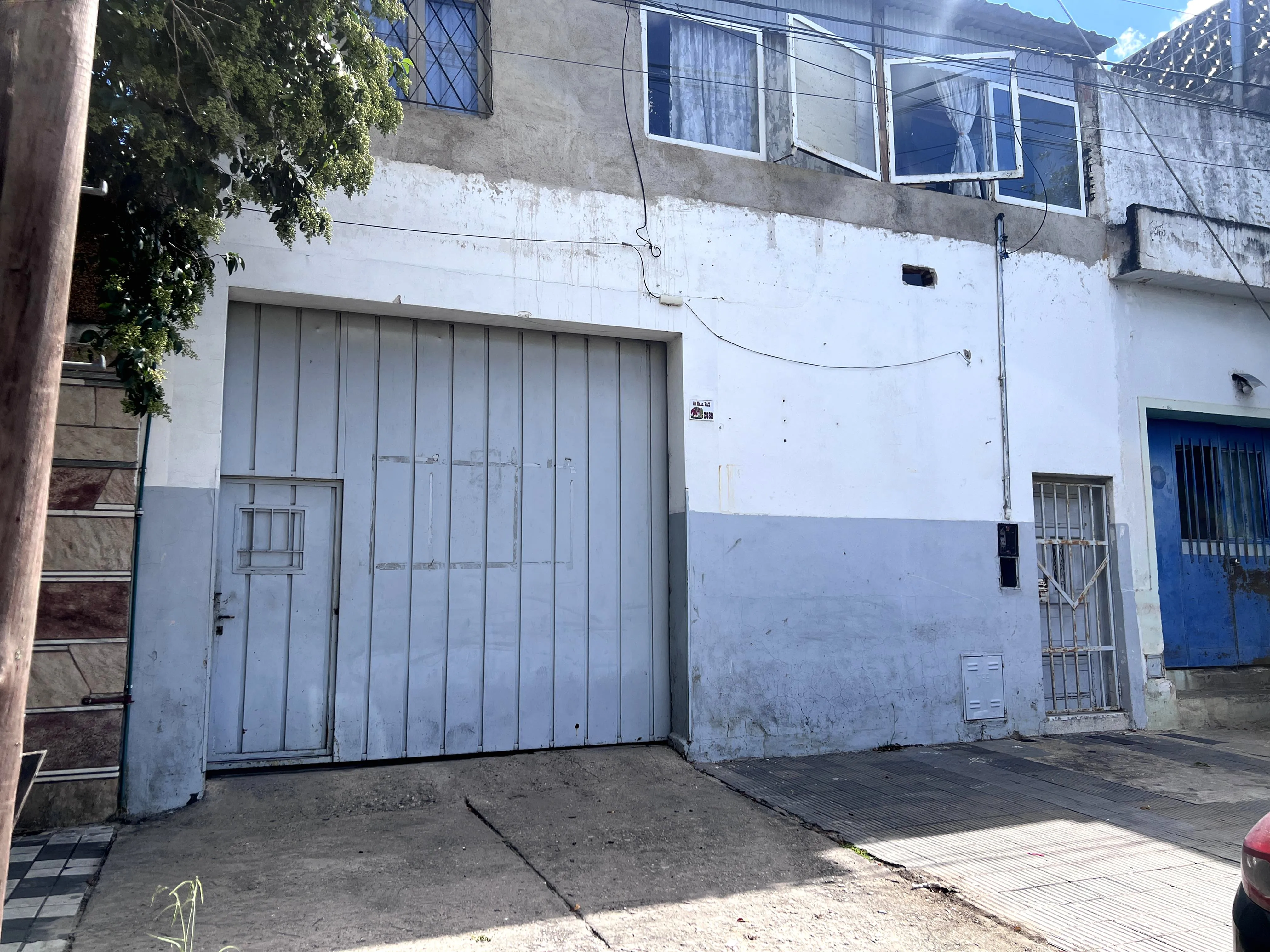 VENTA GALPON MAS OFICINA ALTA CORDOBA