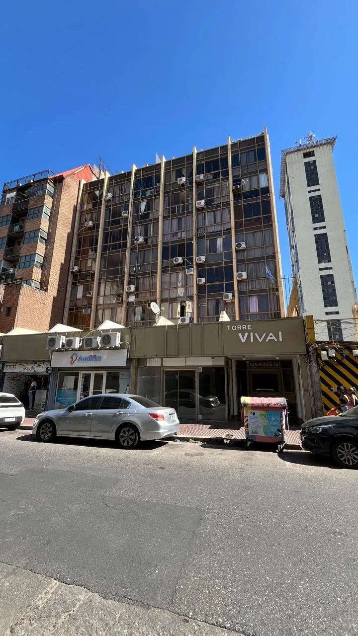 CENTRO . EXCELENTE MONOAMBIENTE EN VENTA  !