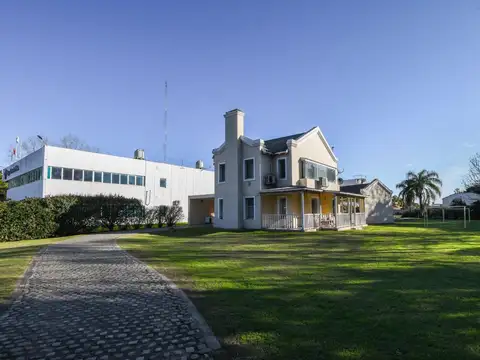 Casa en Venta en Soldini, Rosario