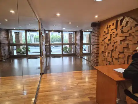 Oficina en Alquiler en Parque Las Heras, Barrio Norte