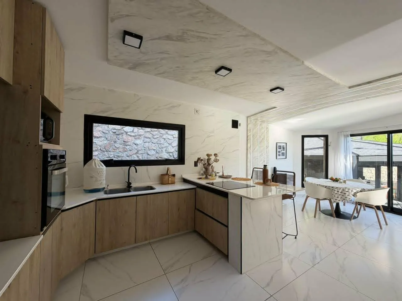 CASA PEMIUM EN VENTA - COSTA AZUL