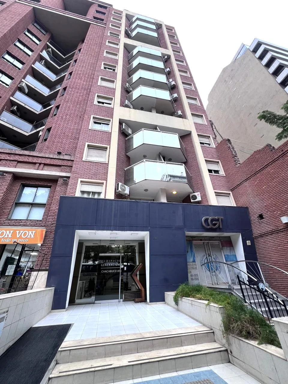 ¡VIVÍ EN EL CORAZÓN DE NUEVA CÓRDOBA CON AJUSTE SEMESTRAL!!! Un dormitorio c/ balcon