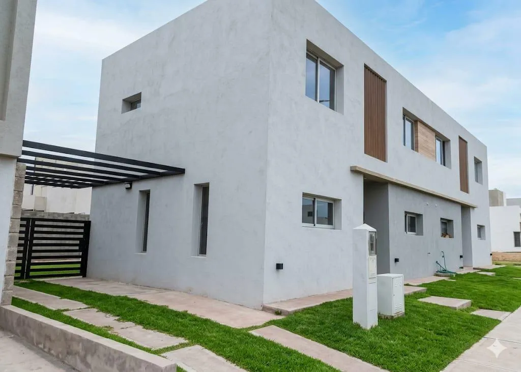 VENTA DÚPLEX EN  BARRIO  SAN IGNACIO