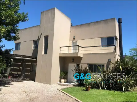 Casa en Venta en Altos Del Sol, Countries y Barrios Cerrados en Ituzaingo