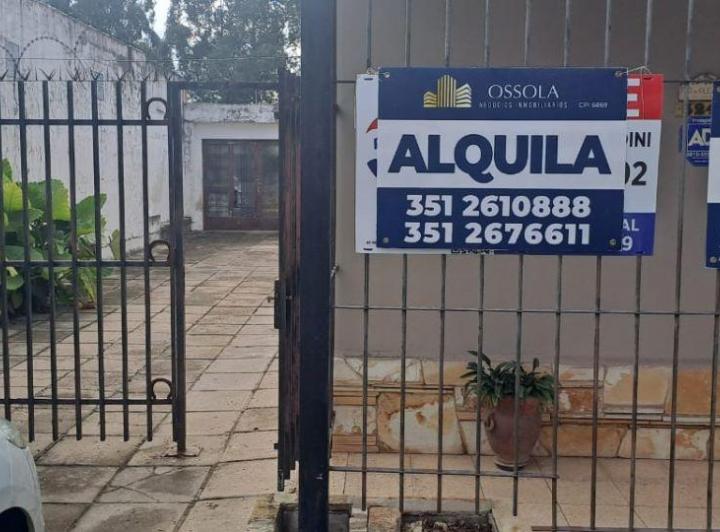 Casa · 220m² · 7 Ambientes · 1 Cochera