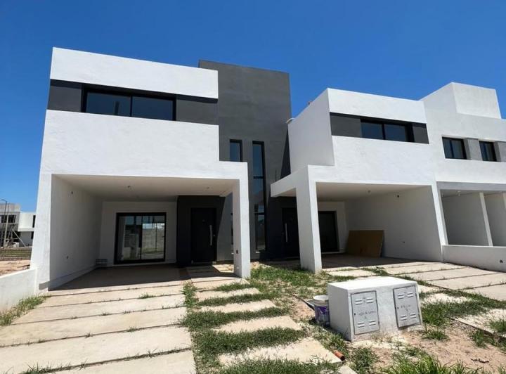 Casa · 150m² · 4 Ambientes · 1 Cochera