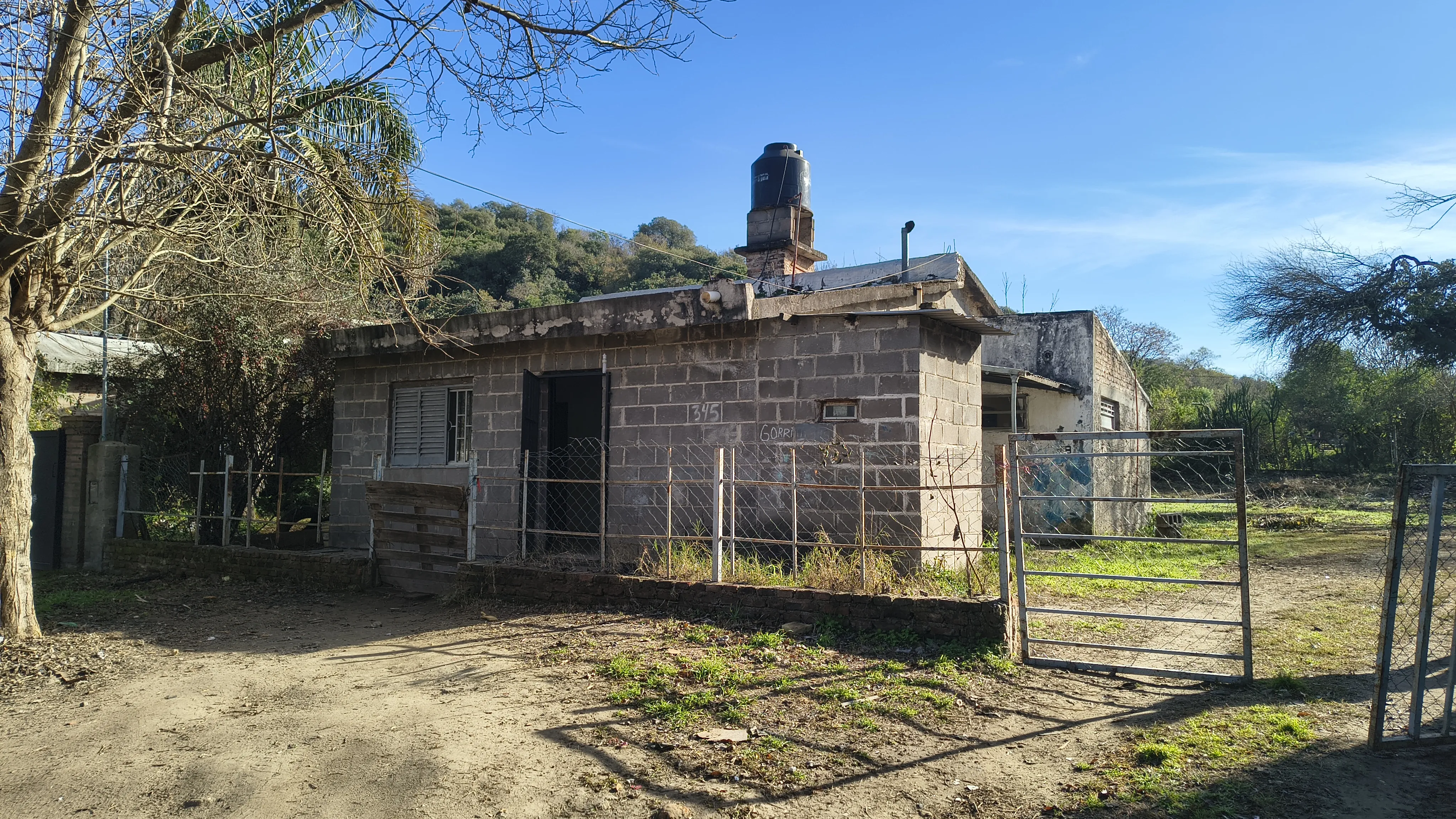 casa a reciclar Rio Ceballos