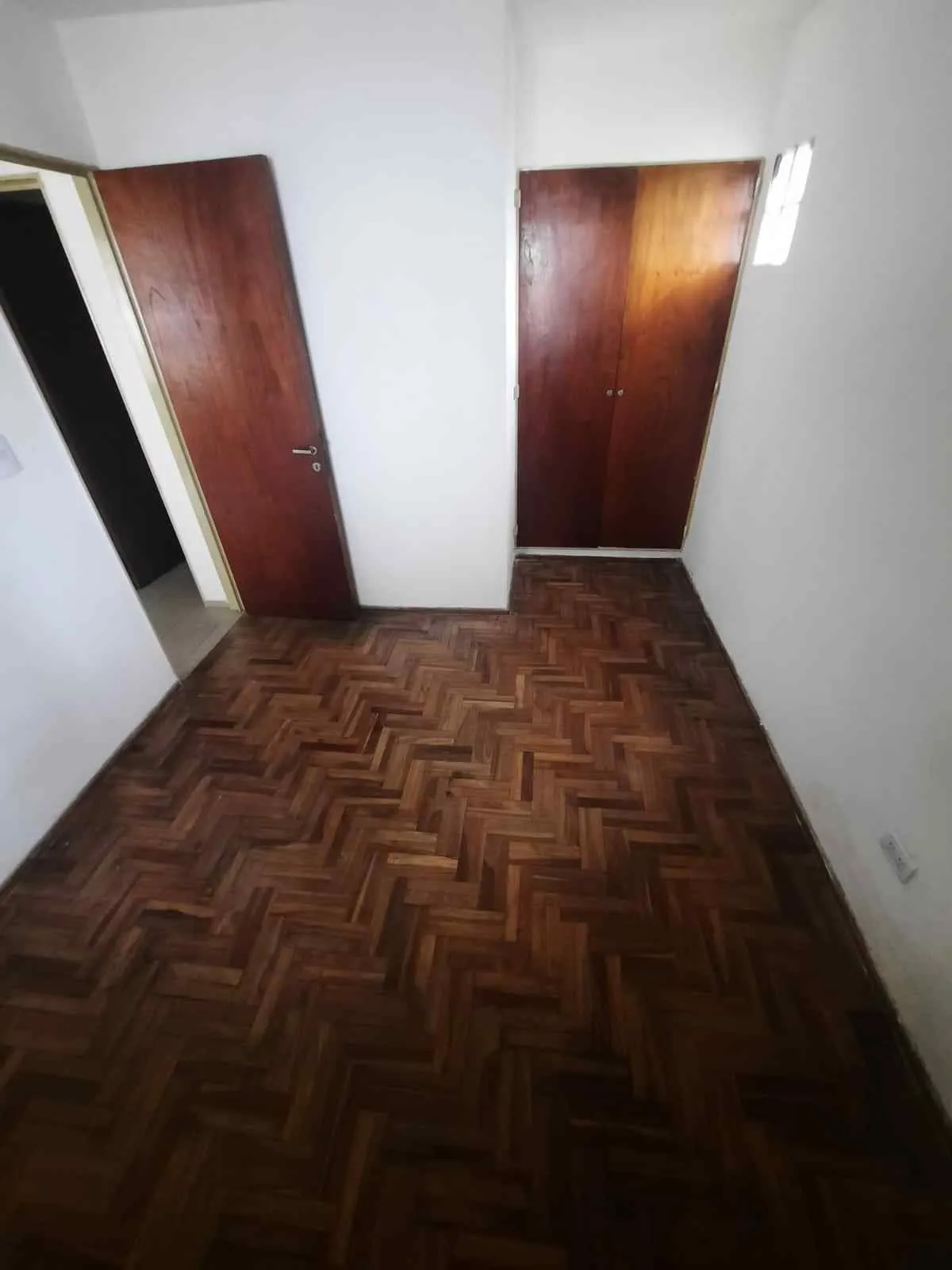A INVERSOR, MONTEVIDEO AL 800, PROX.CENTRO, BAJAS EXPENSAS