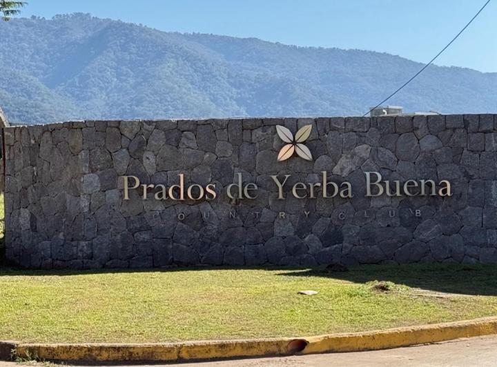 Terreno · 440m²