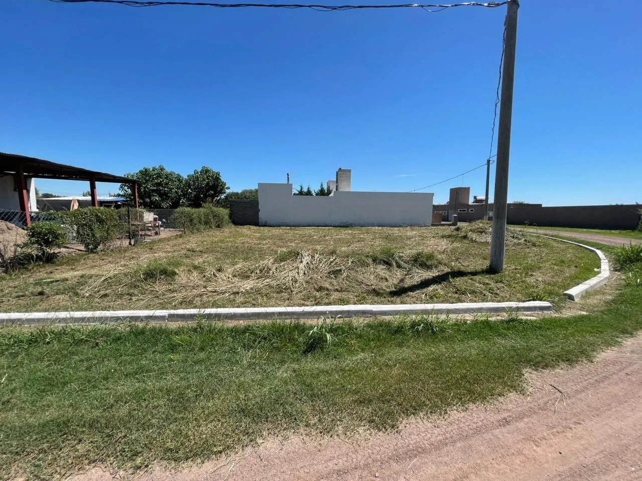 Hermoso Lote esquina en comuna Rafael Garcia !