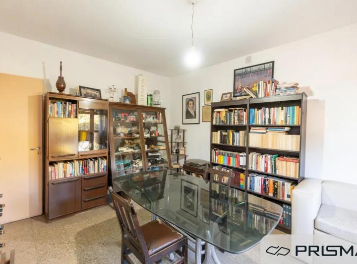 Casa · 249m² · 15 Ambientes · 4 Cocheras