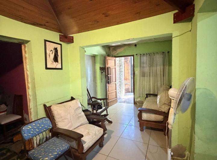 Casa · 306m² · 5 Ambientes · 1 Cochera