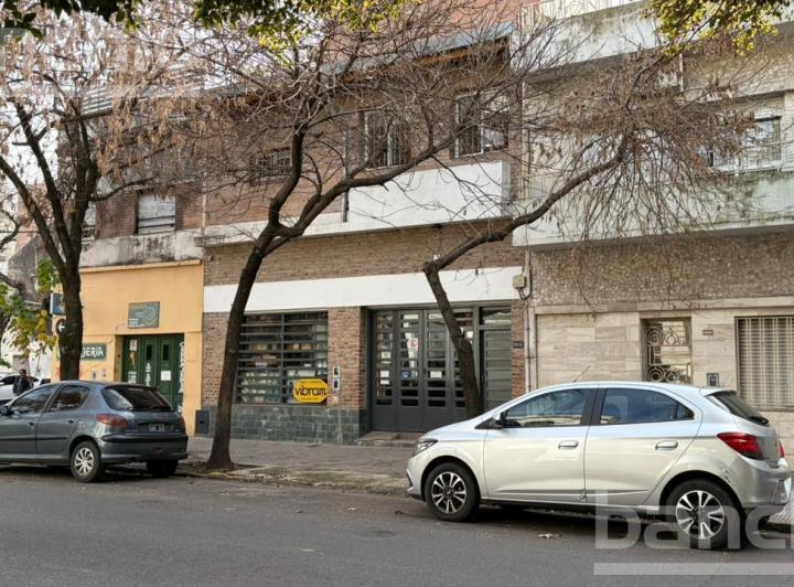 Casa · 285m² · 8 Ambientes