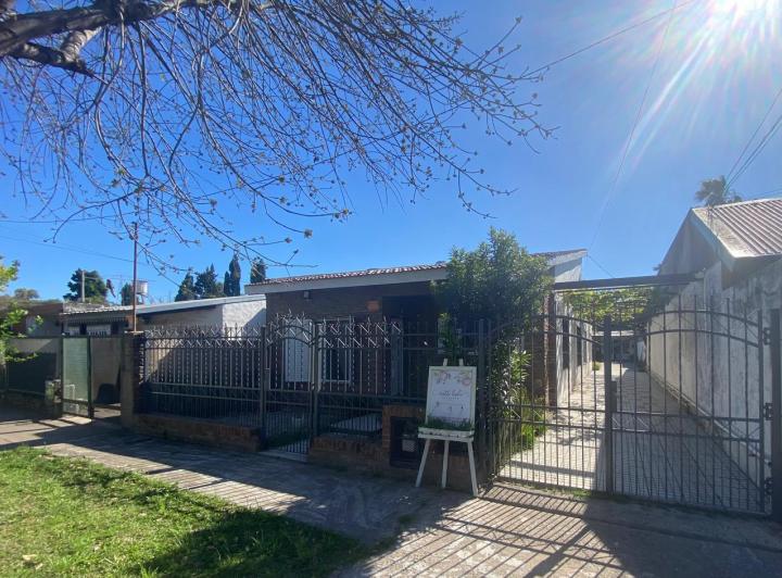 Casa · 176m² · 7 Ambientes · 1 Cochera