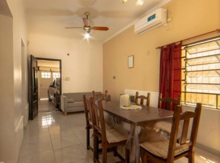 Casa · 150m² · 4 Ambientes · 1 Cochera