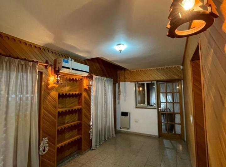 Casa · 154m² · 5 Ambientes · 2 Cocheras