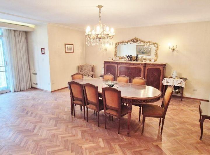 Departamento · 156m² · 5 Ambientes · 1 Cochera