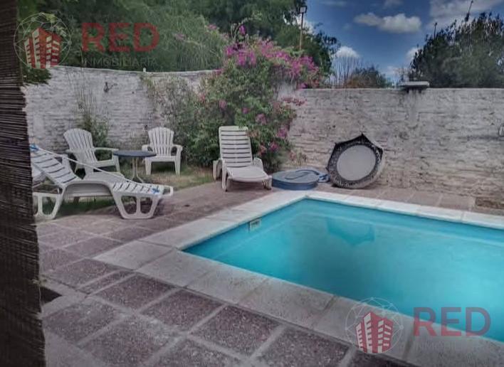 Casa · 658m² · 5 Dormitorios · 1 Cochera