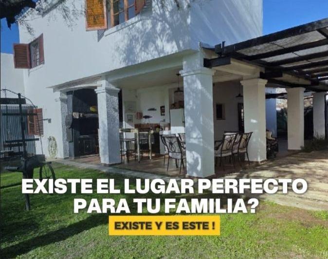 Casa · 245m² · 6 Ambientes · 4 Cocheras