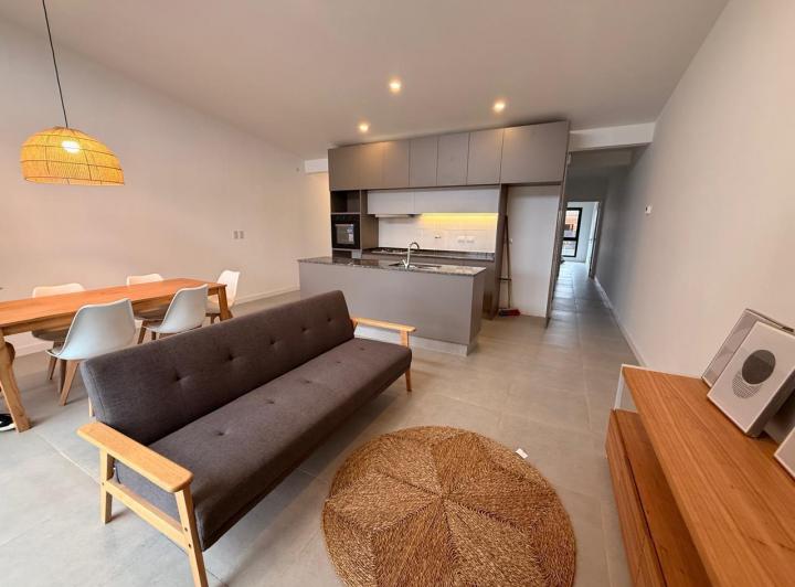 Casa · 82m² · 3 Ambientes · 1 Cochera