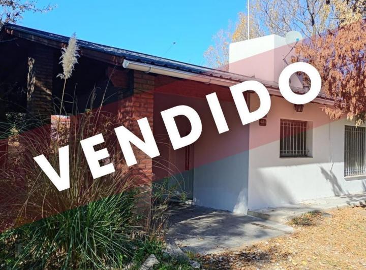 Casa · 758m² · 4 Ambientes · 1 Cochera