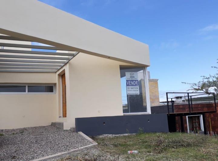 Casa · 135m² · 5 Ambientes · 1 Cochera
