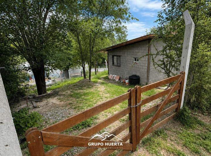 Casa · 328m² · 2 Ambientes · 1 Cochera