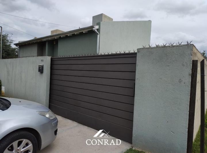 Casa · 88m² · 3 Ambientes · 2 Cocheras