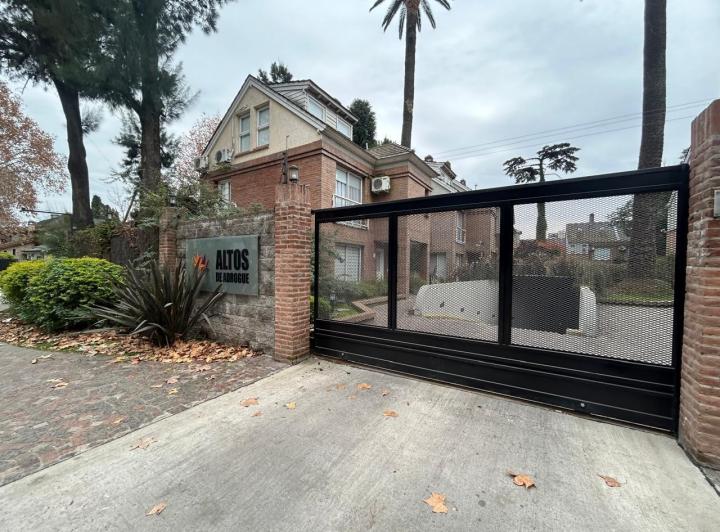 PH · 160m² · 4 Ambientes · 2 Cocheras