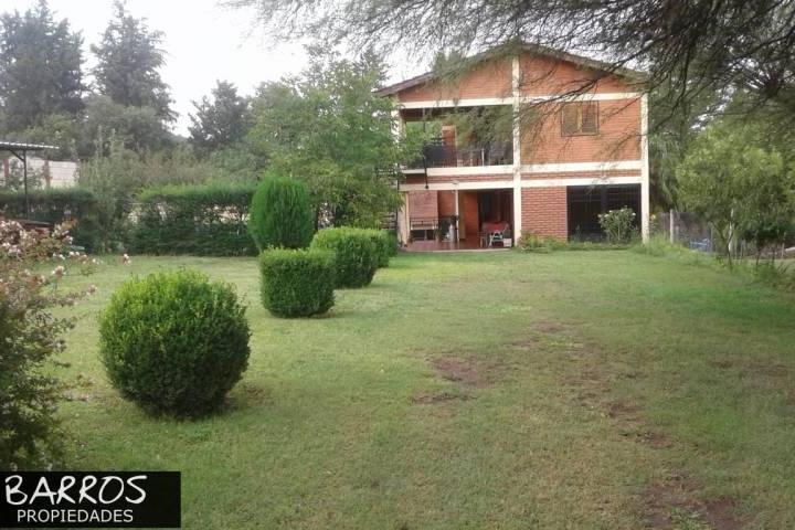 Casa · 250m² · 5 Ambientes