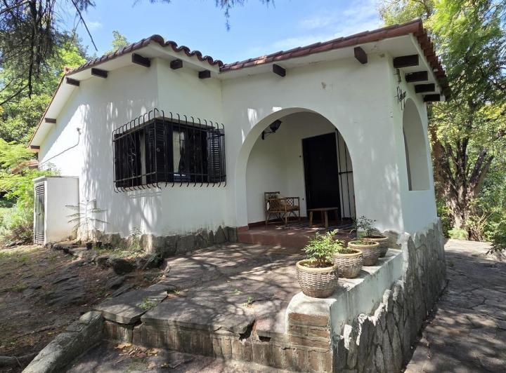 Casa · 1226m² · 5 Ambientes