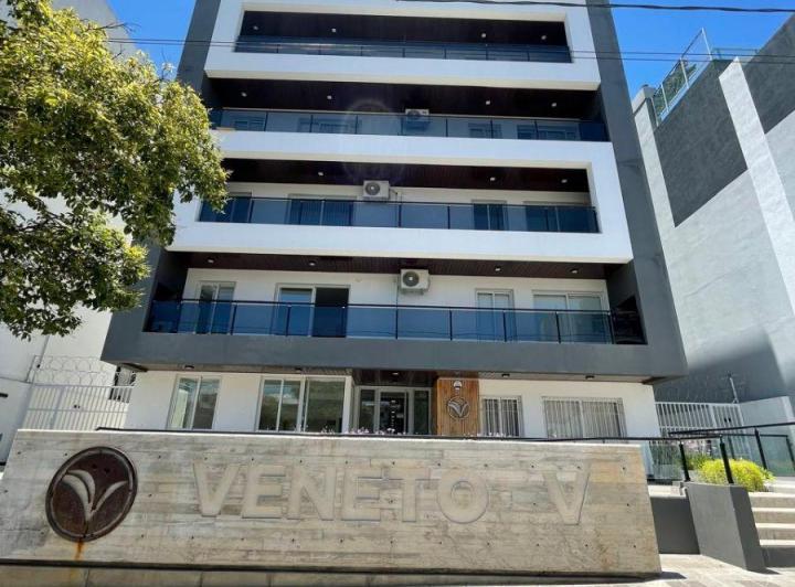 Departamento · 70m² · 2 Ambientes · 1 Cochera