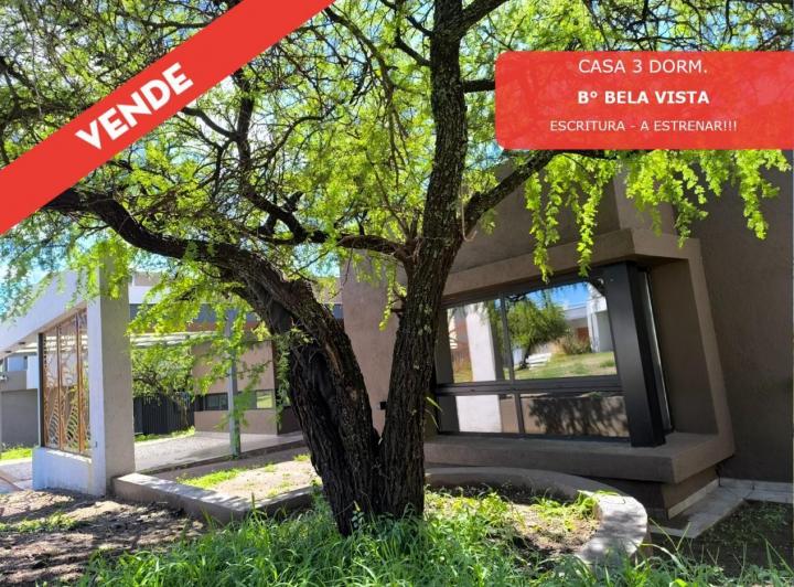 Casa · 230m² · 4 Ambientes · 2 Cocheras