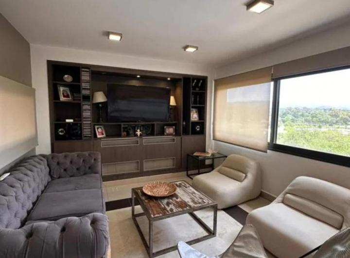Casa · 329m² · 3 Ambientes