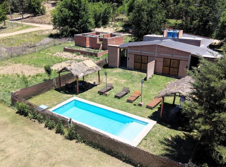 Casa · 120m² · 8 Ambientes · 2 Cocheras