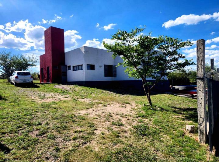 Casa · 190m² · 3 Ambientes · 1 Cochera