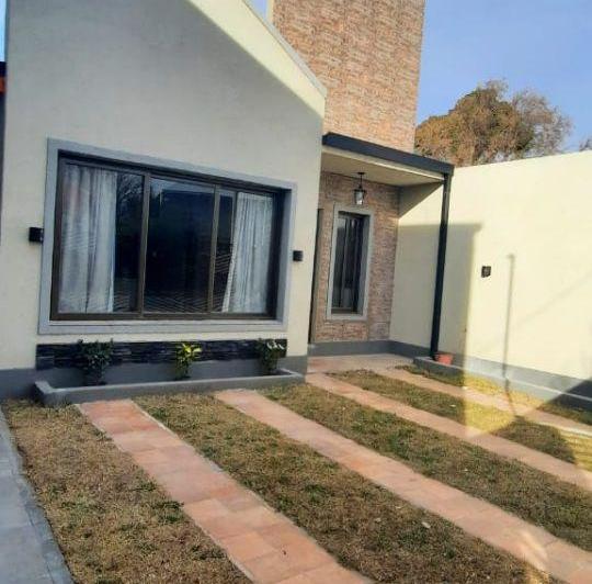 Casa · 81m² · 3 Ambientes · 1 Cochera